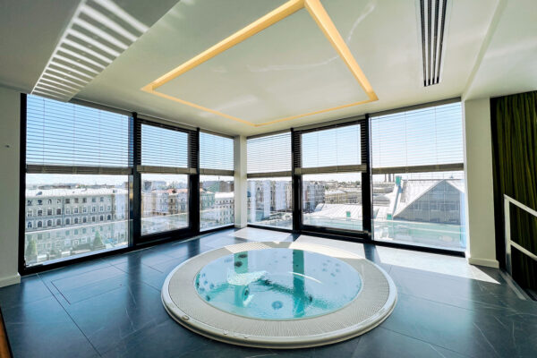 2023 06 Skyfall Гостиная (06) Hi res 4х3